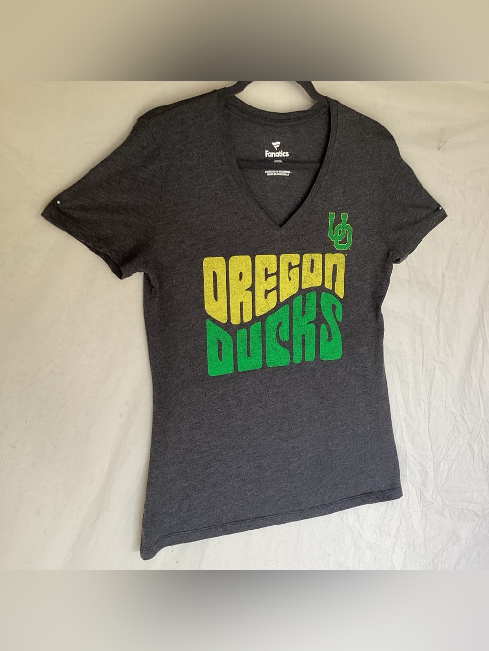 Fanatics Oregon ducks v neck t shirt